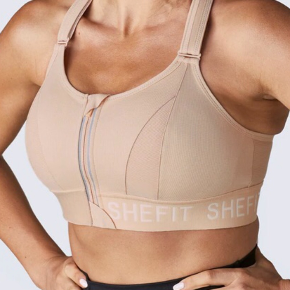 SheFit flex sports bra